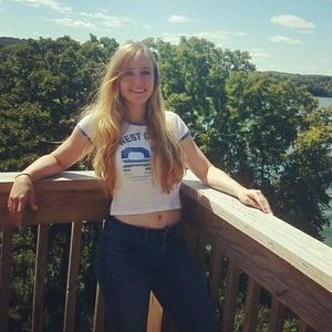 Meet your Posher, Emily ann